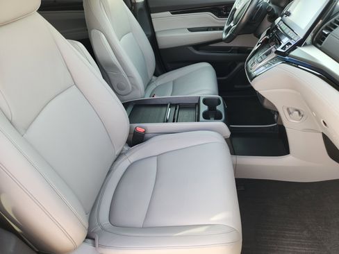 Certified 2023 Honda Odyssey Touring image 14