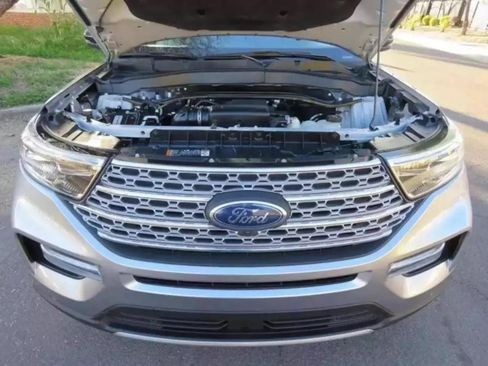 Used 2020 Ford Explorer Limited image 15