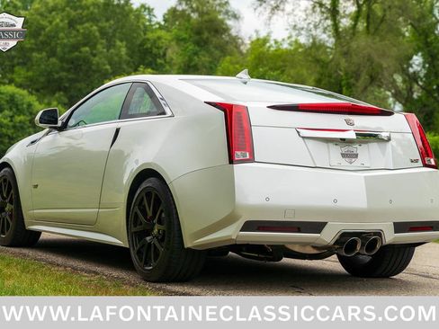 Used 2015 Cadillac CTS V RWD image 30