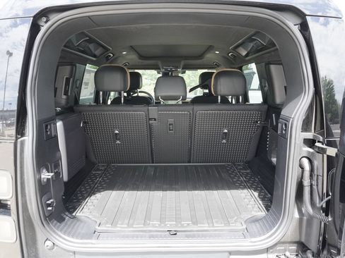 New 2026 Land Rover Defender 110 V8 AWD/4WD image 31