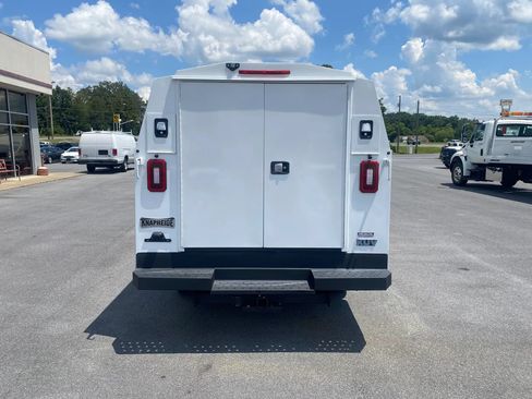 Used 2019 Chevrolet Express 3500 w/ Power Convenience Package RWD image 6