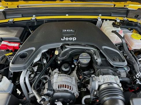 Used 2020 Jeep Wrangler Sport image 29