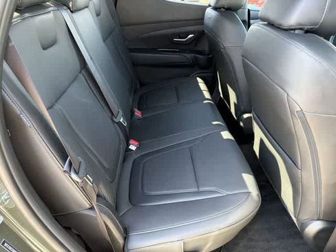 Certified 2026 Hyundai Santa Cruz SEL FWD image 18