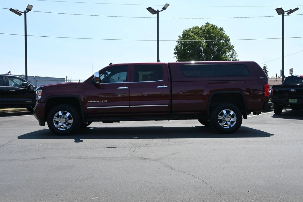 Used 2016 GMC Sierra 3500 Denali w/ Duramax Plus Package AWD/4WD image 5