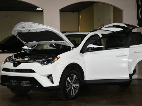 Used 2017 Toyota RAV4 XLE image 90