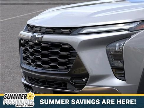 New 2026 Chevrolet Trax ACTIV w/ Sunroof Package FWD image 13