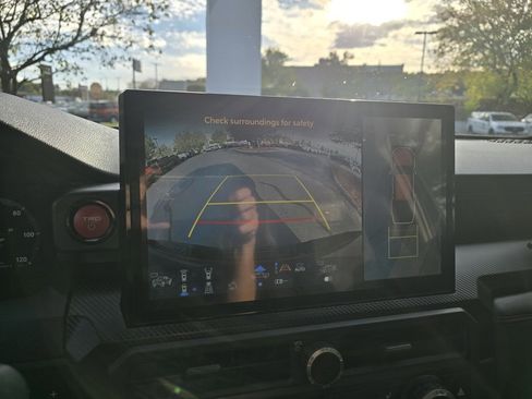 Used 2024 Toyota Tacoma TRD Pro image 32