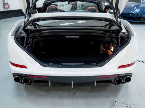Used 2016 Ferrari California T image 74