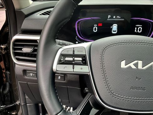 Used 2025 Kia Telluride S FWD image 13
