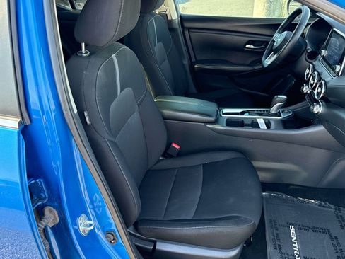 Used 2025 Nissan Sentra SV w/ All-Weather Package FWD image 17