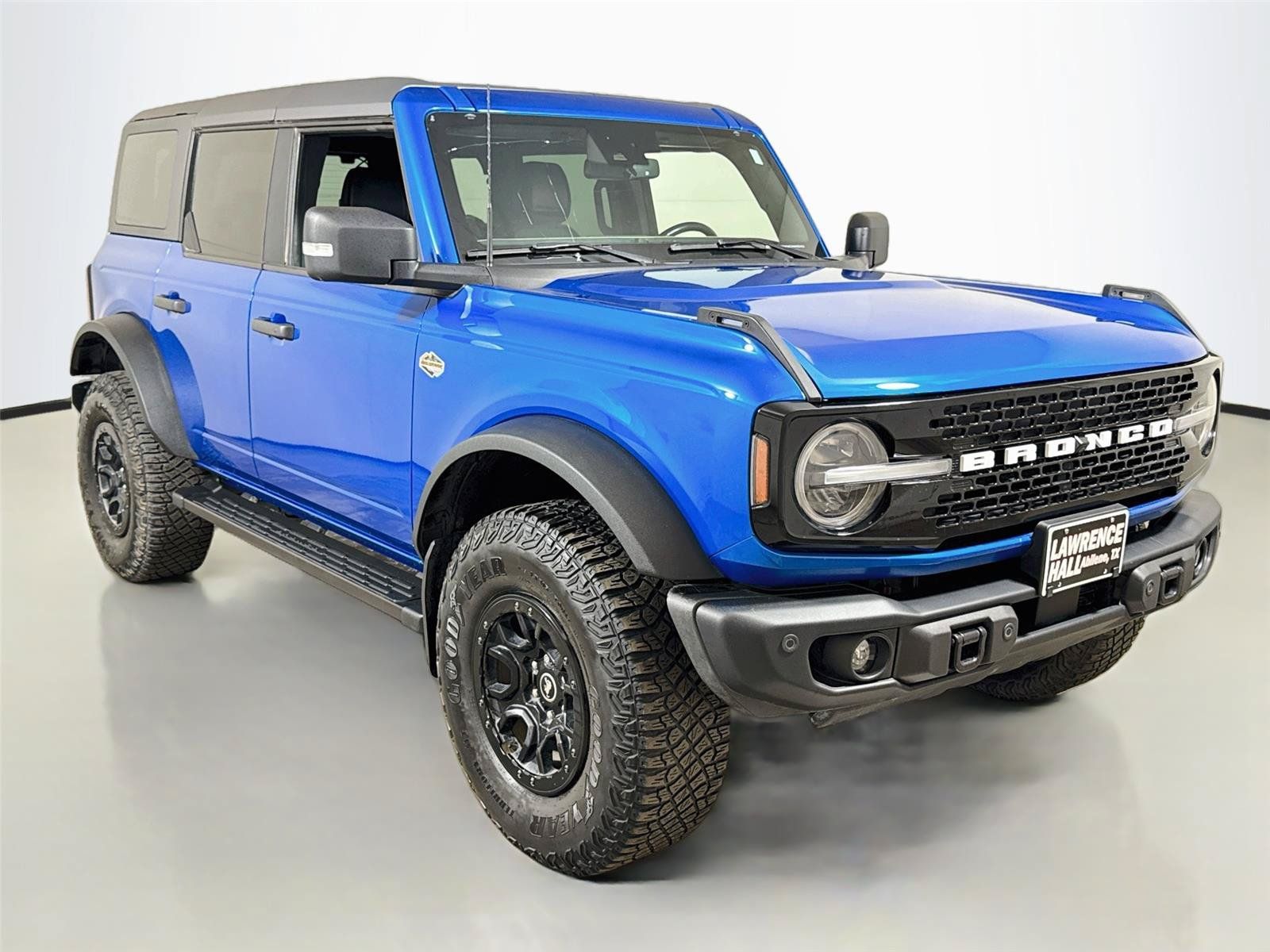 Used 2023 Ford Bronco Wildtrak AWD/4WD image 3