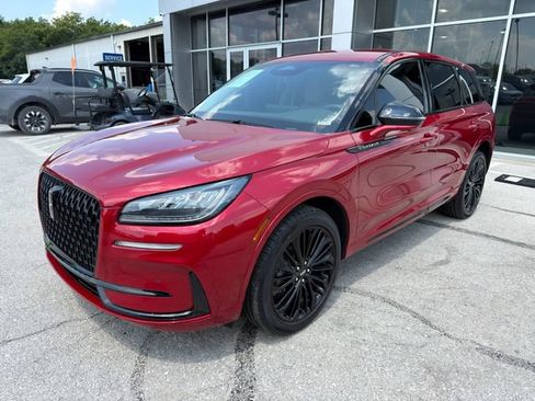 Used 2023 Lincoln Corsair FWD w/ Equipment Group 101A image 3