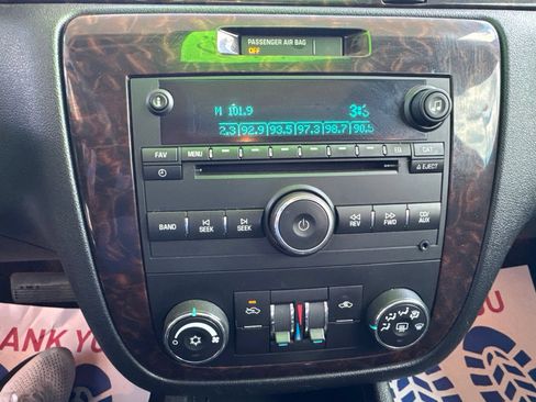 Used 2014 Chevrolet Impala LT w/ LT Sunroof Package FWD image 30