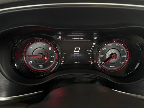 Used 2018 Dodge Charger SXT Plus w/ Blacktop Package image 15