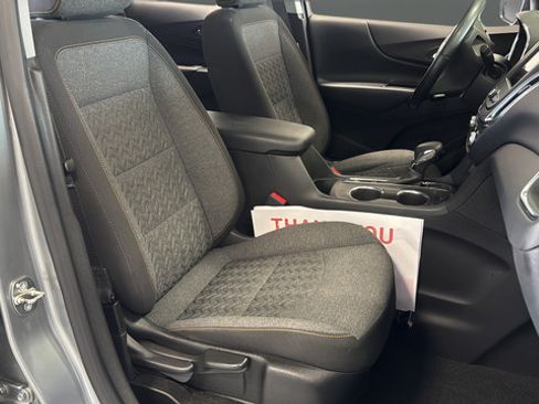 Used 2023 Chevrolet Equinox LT AWD/4WD image 25