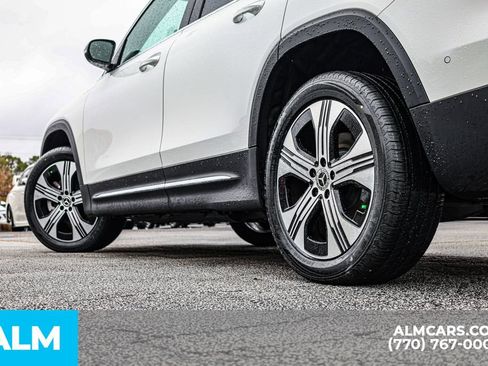 Used 2024 Mercedes-Benz EQB 250+ w/ Winter Package image 17