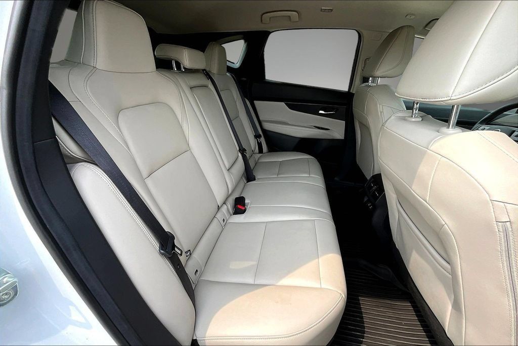 Certified 2025 Nissan Murano SV AWD/4WD image 13