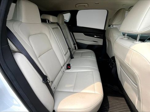 Certified 2025 Nissan Murano SV AWD/4WD image 13