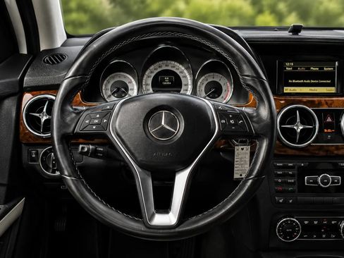 Used 2014 Mercedes-Benz GLK 350 4MATIC image 10