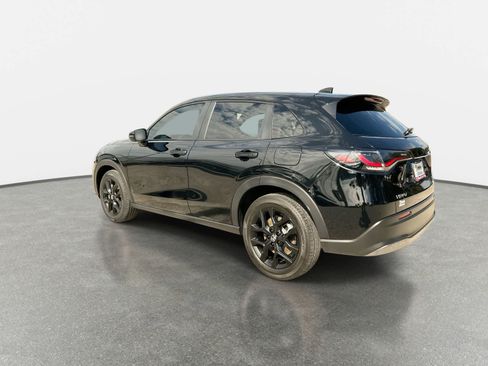 Certified 2025 Honda HR-V Sport image 6