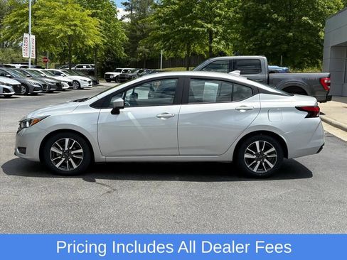 Used 2024 Nissan Versa SV FWD image 5