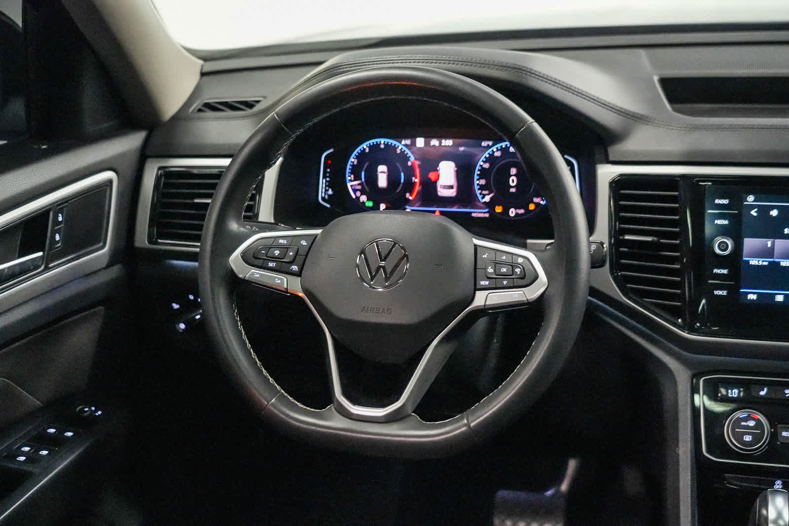 Used 2021 Volkswagen Atlas SEL FWD image 15