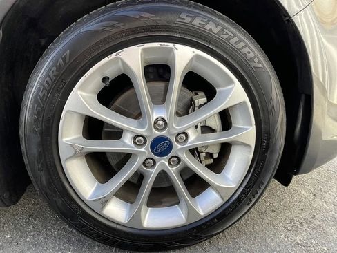 Used 2019 Ford Fusion SE image 33