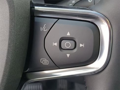 New 2026 Volvo XC40 B5 Plus w/ Protection Package Premier image 23