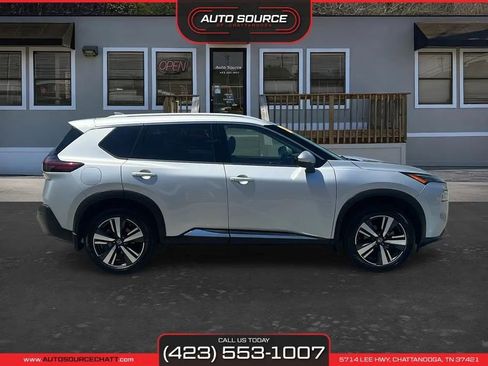 Used 2021 Nissan Rogue SL w/ Premium Package image 8