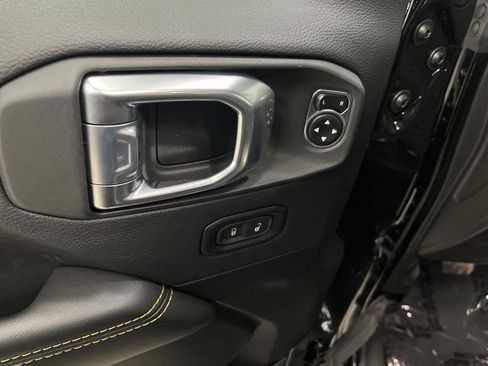 Used 2024 Jeep Wrangler Sahara w/ Technology Group image 28