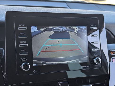 Used 2021 Toyota Camry LE image 25