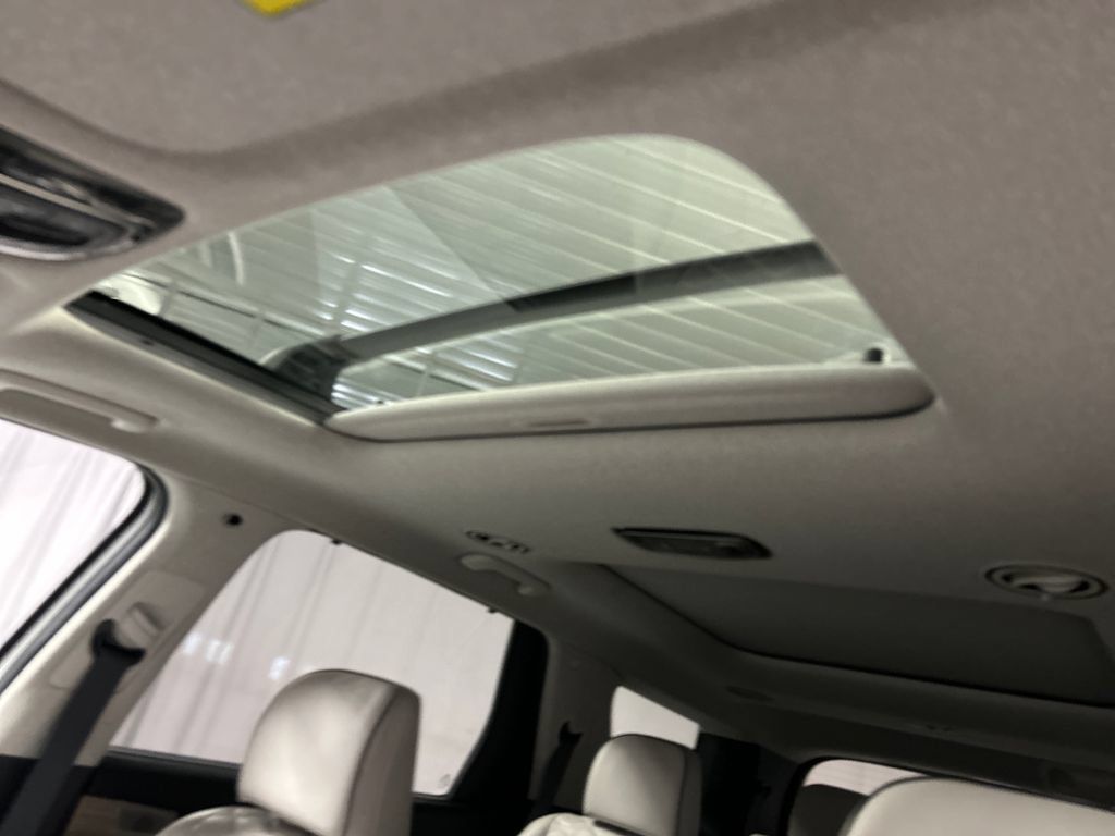 Used 2022 Hyundai Palisade Limited FWD image 21