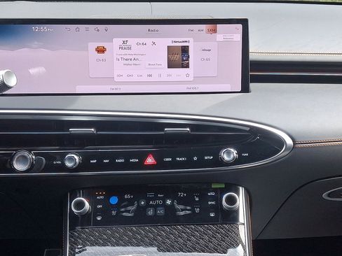 New 2026 Genesis GV70 3.5T Sport Prestige AWD/4WD image 16
