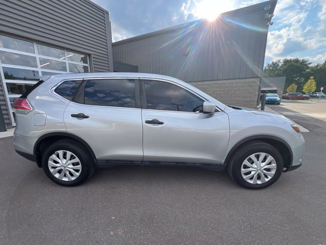 Used 2016 Nissan Rogue S AWD/4WD image 4