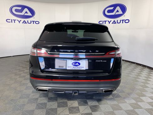 Used 2020 Lincoln Nautilus Reserve w/ Equipment Group 202A image 4