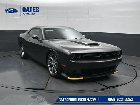Used 2022 Dodge Challenger GT RWD image 4