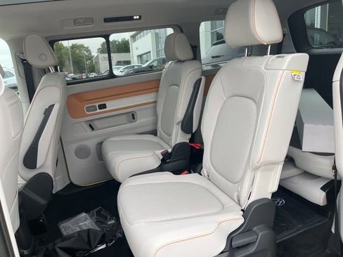 New 2025 Volkswagen ID. Buzz 1st Edition image 27