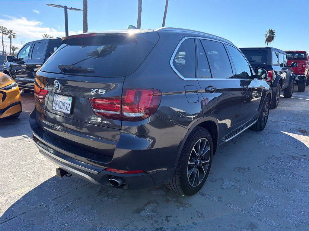 Used 2017 BMW X5 sDrive35i RWD image 3