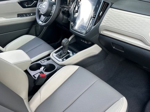 New 2025 Subaru Forester Limited image 17