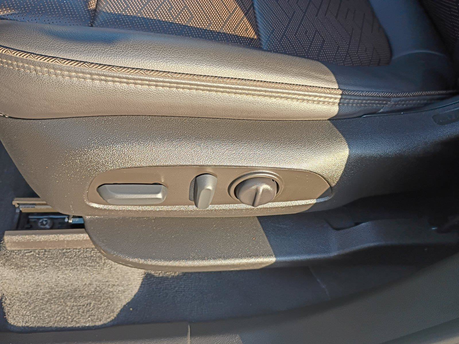 Used 2023 Chevrolet Traverse High Country w/ LPO, Floor Liner Package AWD/4WD image 15