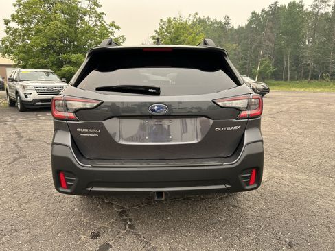 Used 2022 Subaru Outback Premium AWD/4WD image 4