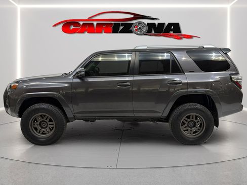 Used 2017 Toyota 4Runner SR5 Premium image 6