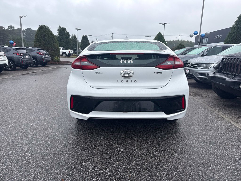 Used 2019 Hyundai Ioniq SEL FWD image 4