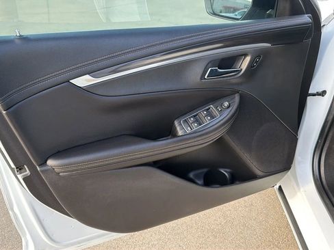 Used 2020 Chevrolet Impala LT FWD image 76