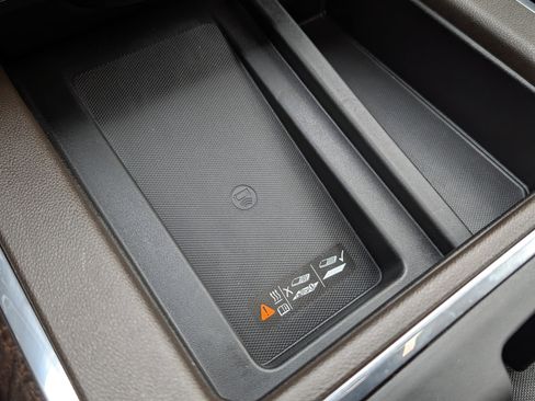 Used 2022 GMC Sierra 1500 Denali w/ Denali Premium Package image 33