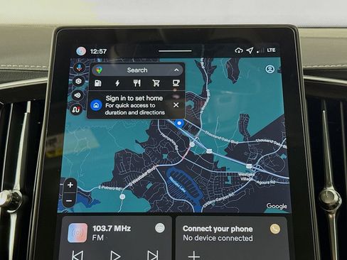 New 2026 Volvo XC90 T8 Plus w/ Protection Package Premier image 13