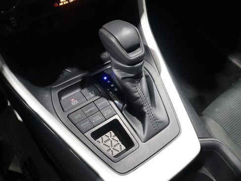 Used 2024 Toyota RAV4 LE image 29