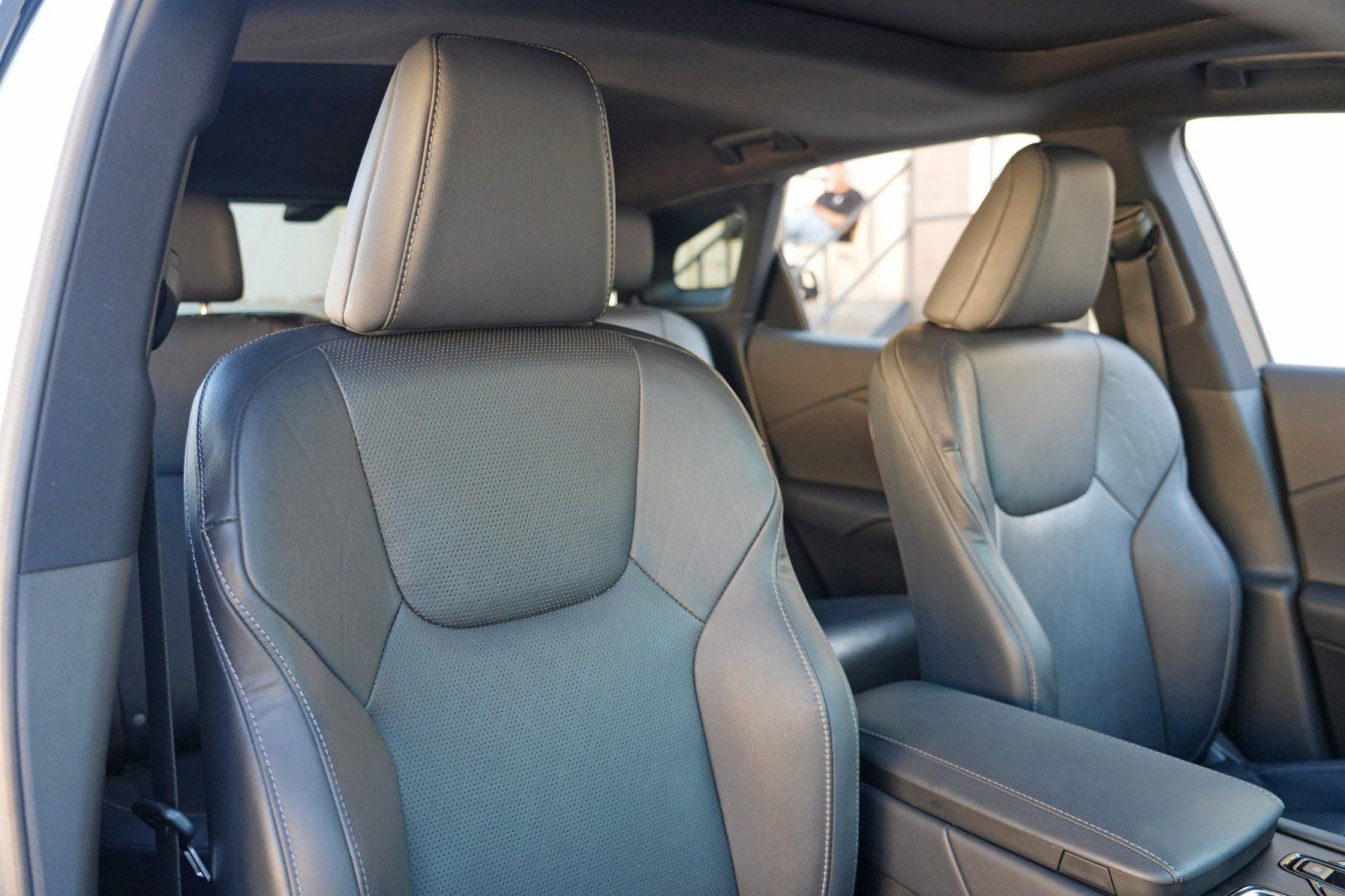 Used 2023 Lexus RX 350 Premium Plus w/ Cold Area Package FWD image 39