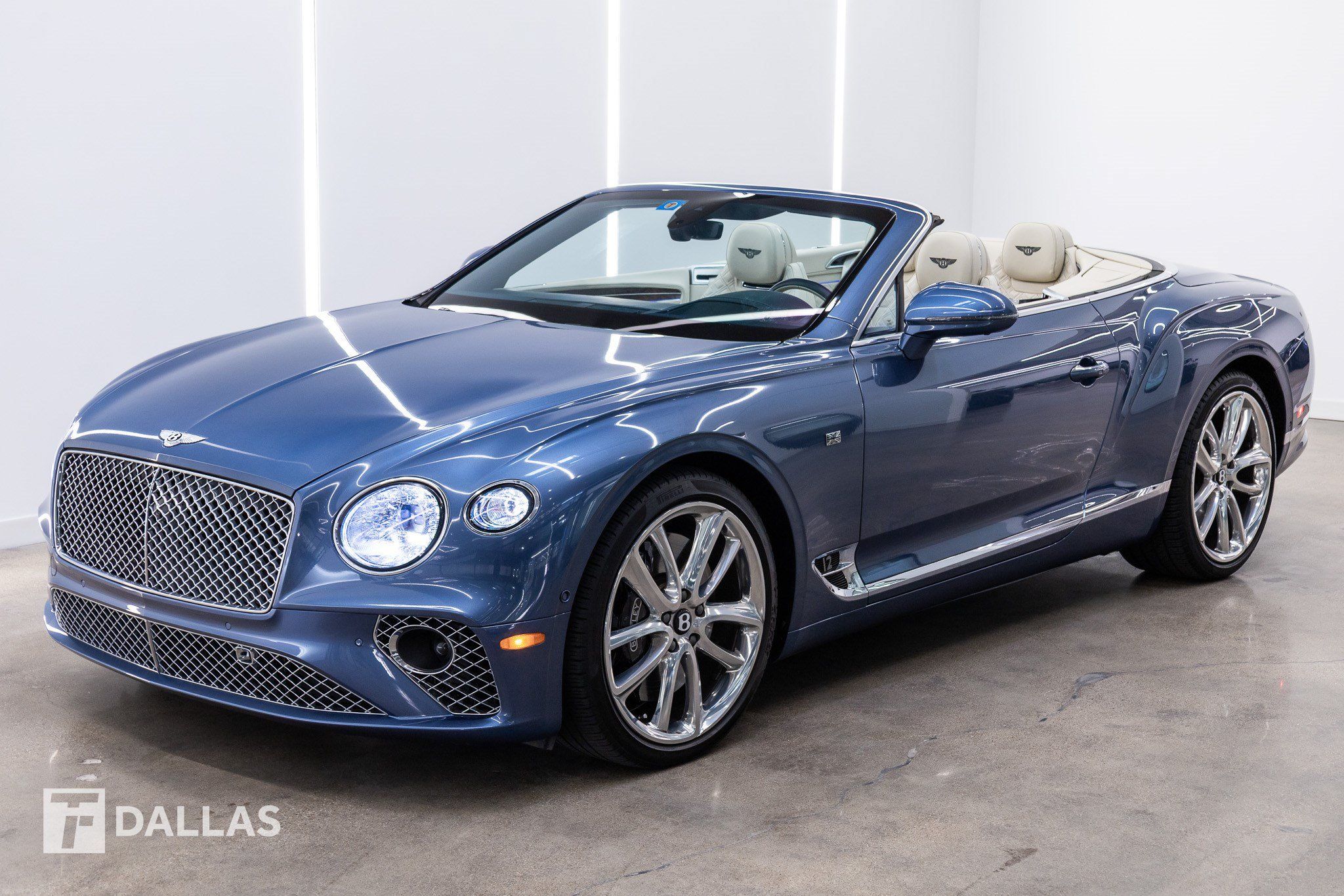 Used 2020 Bentley Continental GT AWD/4WD image 2