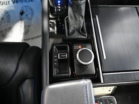 Used 2023 Toyota Sequoia Platinum image 21